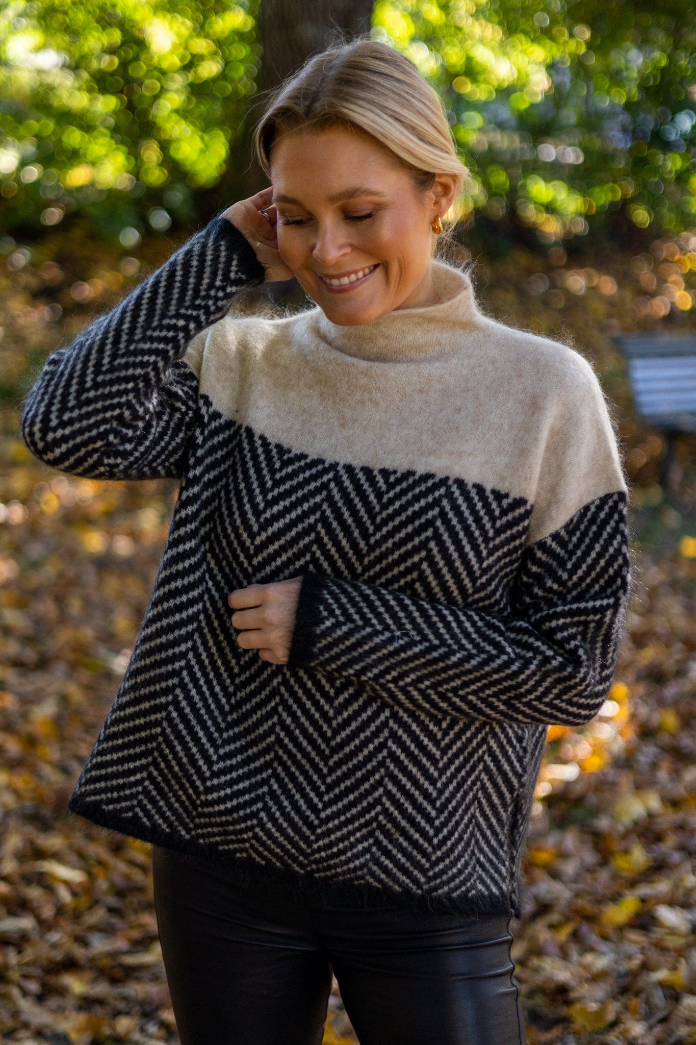 WOMENS SWEATERS