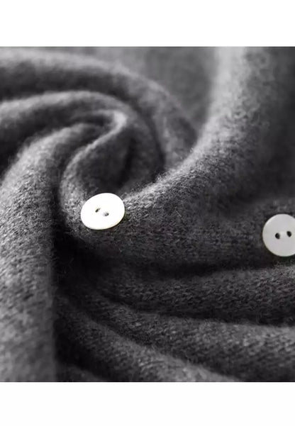 OLIVIA | Elegant Knitted Garments